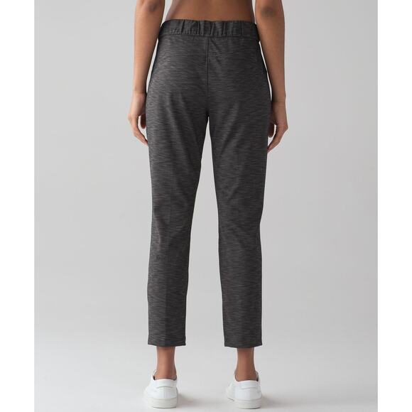 Lululemon On The Fly Drawstring Waist Pants in Heathered Black 4 - Picture 2 of 10
